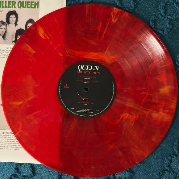 Queen Greatest Hits Vinyl Record - Picture 4 of 9